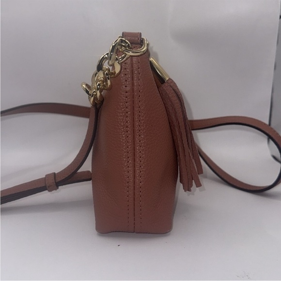 MICHAEL KORS Bedford Leather Crossbody Bag - Picture 9 of 15